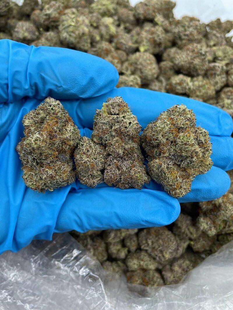 Strawnana Mac - Flower > Flower - Mids | Ganja Deals