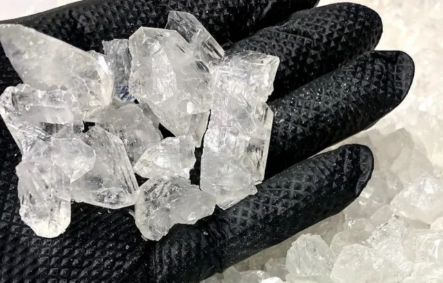 Buy Premium Cannabis THCA Diamonds Online | Cannabis Extracts | GanjaDeals